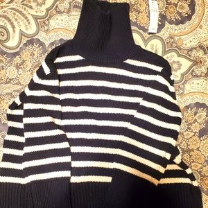 Girls Gap sweater